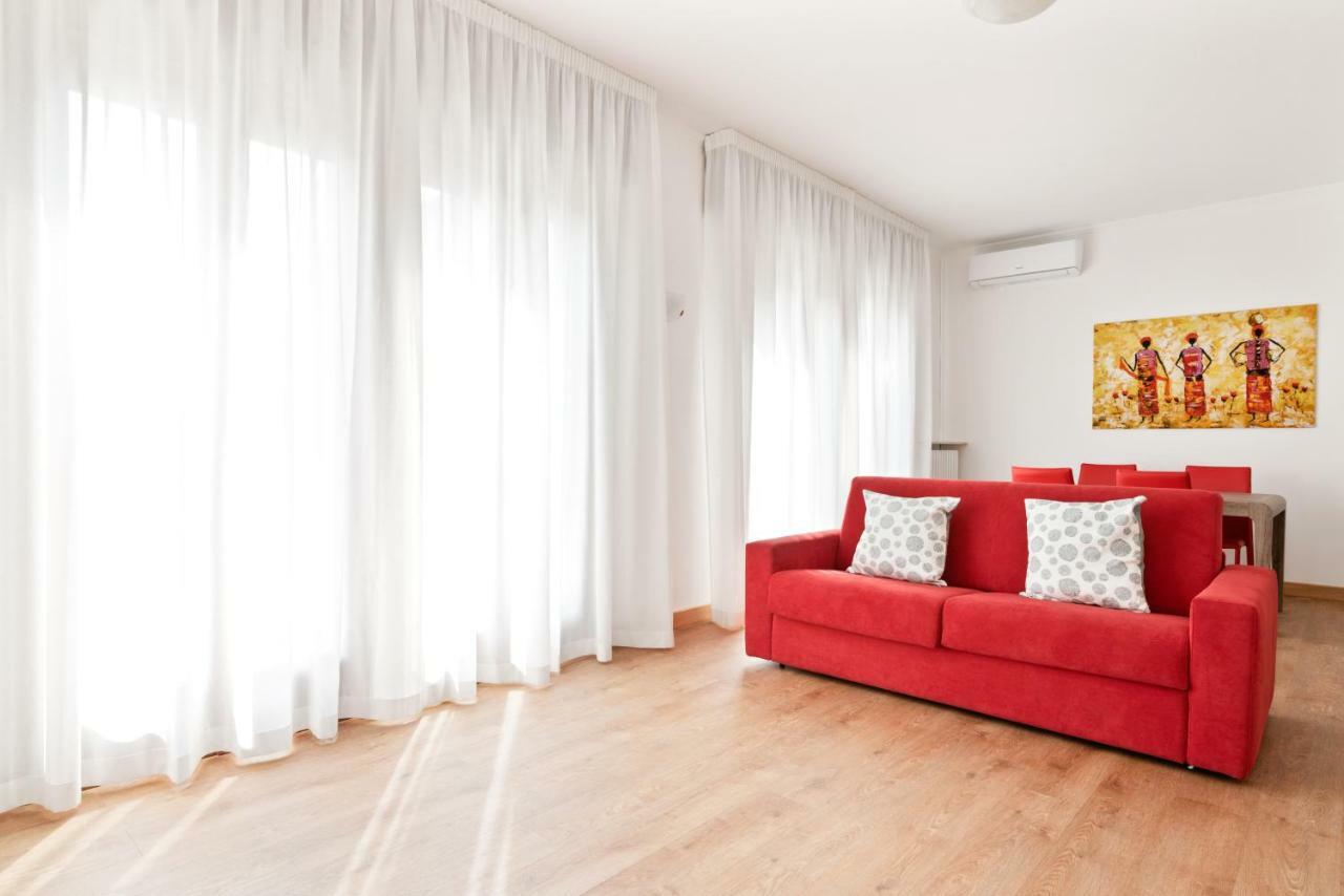 Santa Rita Roomy Apartments パドヴァ エクステリア 写真